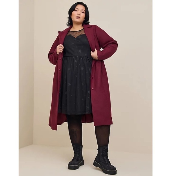 Torrid 4 AT THE KNEE STAR MESH SKATER DRESS - Picture 2 of 12